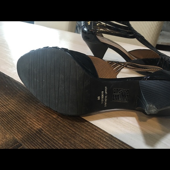 Sandals - Picture 4 of 4